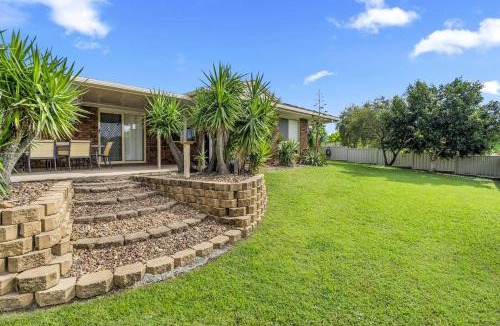 Eli Waters House | Wattlebird Lane - Sunny Family Friendly Abode