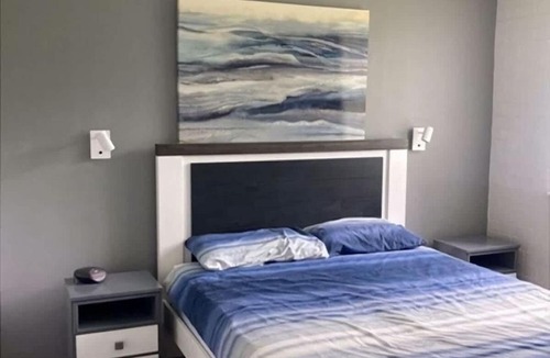 Surf Beach Apartment | Waves at Surf Beach