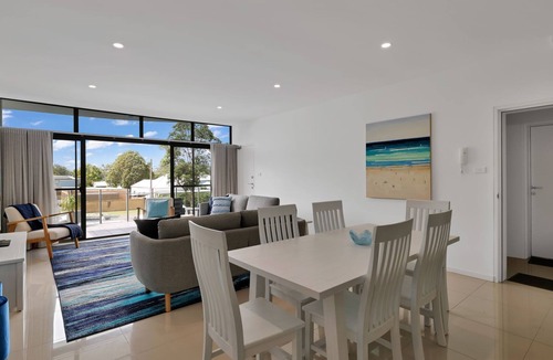 Huskisson Apartment | Waves by Book Jervis Bay - Luxury 3 Bedroom Apartment walk to everything