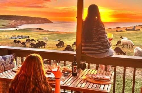 Cassini Cabin | Waves & Wildlife Cottages Kangaroo Island