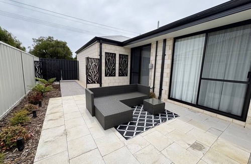 Busselton House | Welcome to Sunset Shores