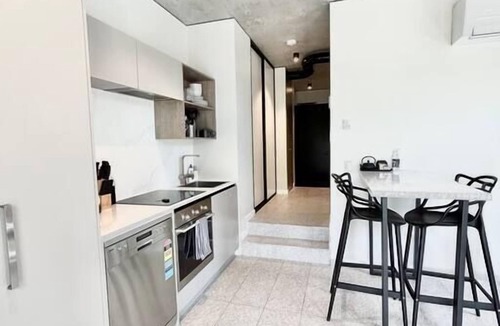 Kingston Apartment | Welcome to the Woolstore!
