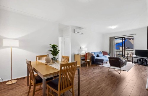 Northbridge Apartment | Well-Located 2BDR Apartment in Northbridge
