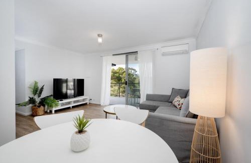 Mosman Park Apartment | WELL55 - Ocean Outlook