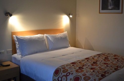 Burnie Hotel | Wellers Inn
