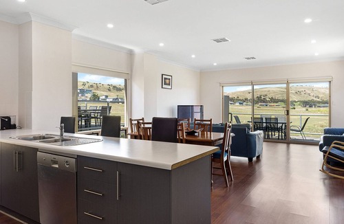 Normanville House | Wenneelys - 26/45 St Andrews Boulevard