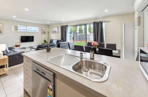 Werribee Apartment | Werribee Home - Centrally located