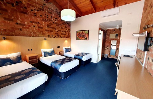 Werribee Hotel | Werribee Park Motor Inn