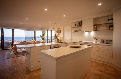 West Beach House | West Beach Holiday Home