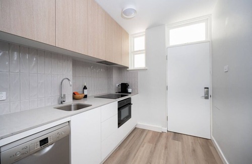 St Kilda West Apartment | WEST BEACH | St Kilda, Acland St, Luna Pk + Car