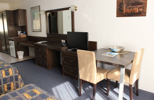 Queenstown Hotel | West Coaster Motel