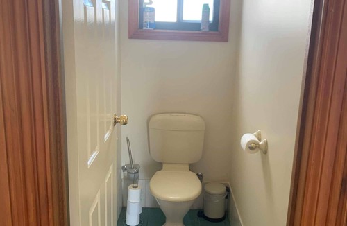 Western River Cabin | Western River Valley Cottages 2