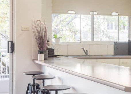 Westmead Apartment | Westmead ModernHome 2bedRM 2Sofabed 2bath Sleeps 8