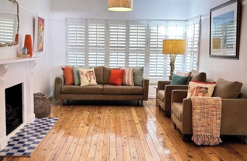 Dubbo House | Where all the cool cats stay! Super cool home in the best part of Dubbo!