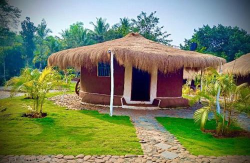Chaudi Cabin | Whispering Mud Resort
