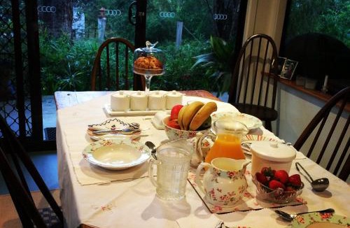 Collie Bed & Breakfast | Whispering Pines Bed and Breakfast