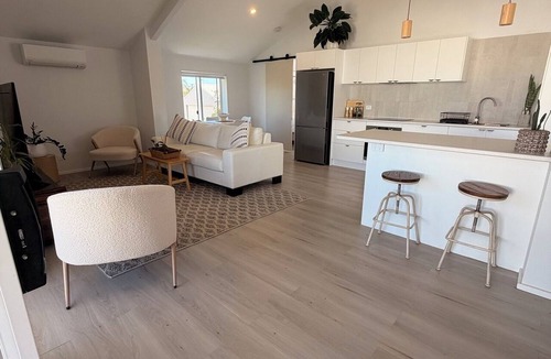 Stockton Apartment | Whispers on Dunbar - A Quiet Coastal Retreat