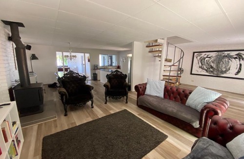 Lancelin House | White Cottage