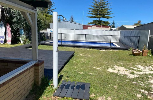 Lancelin House | White Cottage
