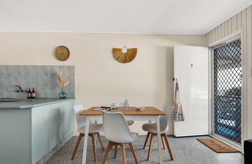 Currumbin Apartment | White Dolphin, Unit 7