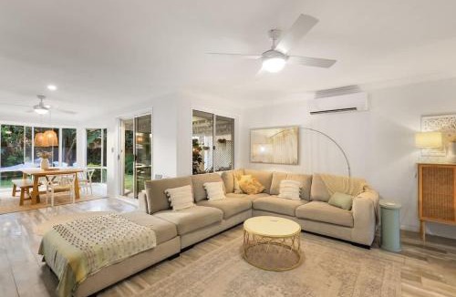 Corlette House | White Haven on Sandy