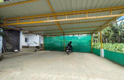 Jorhat Apartment | White Minimalist Room