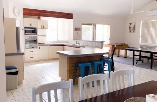 Lancelin House | White Sands - Located just 300m from Lancelin’s beautiful Back Beach.
