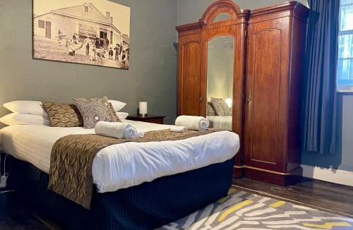 Bothwell House | Whites Corner