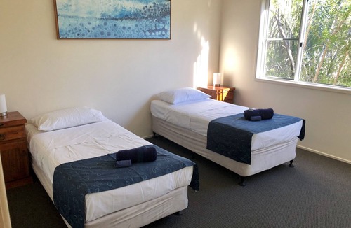 Cannonvale Apartment | Whitsunday Views | Couples or Families | Great location.