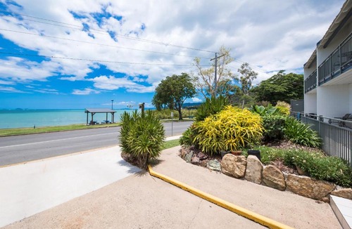 Cannonvale Apartment | Whitsunday Waterfront - 2 Bedroom Apartment