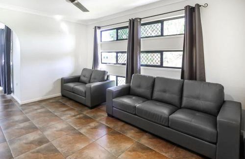 Rural View House | WhitsunStays - The Serenity