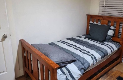 Ferntree Gully House | Whole home, clean tidy, family friendly