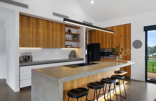 Mansfield House | Wild Wombat, Mansfield, Australia