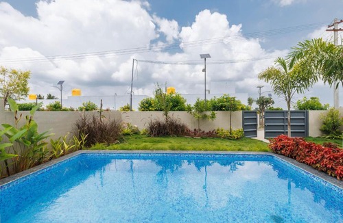 Hosur Apartment | Wildscape by StayJade Pool Garden1hr HSR E-city