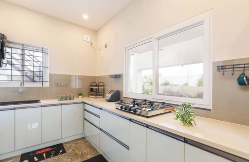 Hosur Apartment | Wildscape by Stayjade Pool Garden1hr HSR E-city