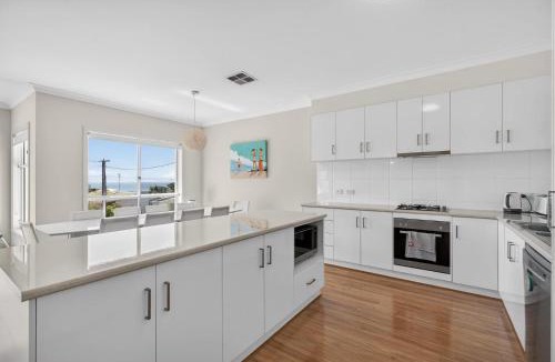 Hayborough House | Wilkinson Ave Hayborough close to Victor Harbor - No Linen Included