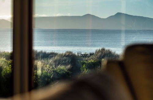 Dolphin Sands House | Willoahs Retreat - Freycinet Holiday Houses