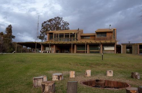 Paringa House | Willow Lodge Retreat - Private Boat Ramp