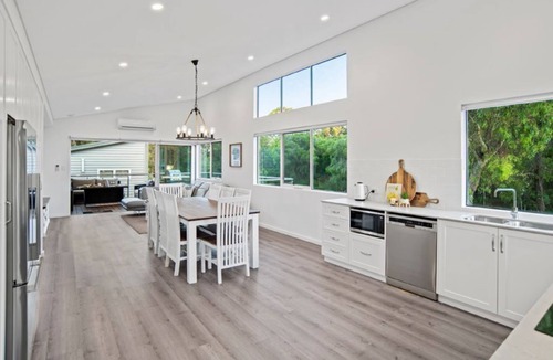 Dunsborough Villa | Willy Wagtail - Beautiful two bedroom two bathroom Villa