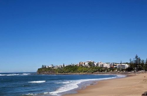 Dicky Beach Apartment | Wilson Ave Unit 2, 13 Wilson Ave