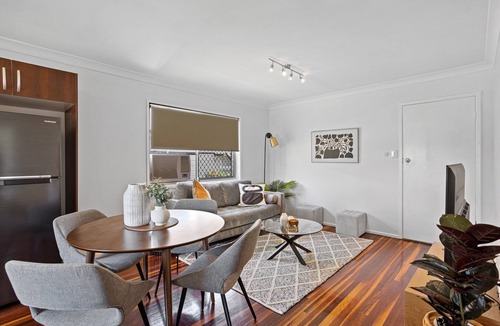 Windsor Apartment | Windsor Cosy 2-Bedroom Unit in Quiet Neighborhood