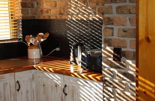 Flaxman Valley House | Wings Barossa Bird & Bush Retreat