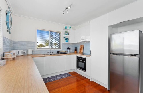 Bongaree Apartment | Winston Waves