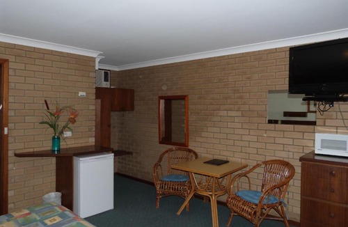 Victor Harbor Hotel | Wintersun Motel