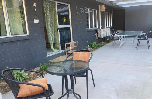 Picnic Bay House | Withanee