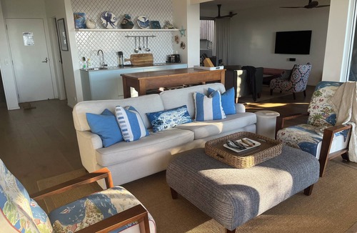 Wombarra House | Wombarra Beach House with Ocean views Sleeps 8