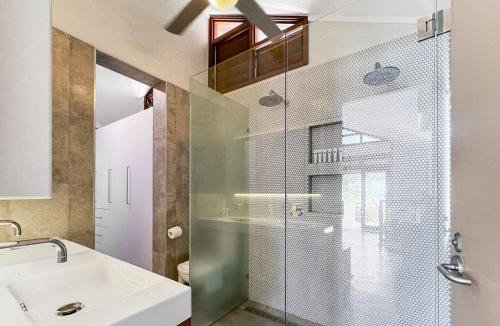 Wongaling Beach Apartment | Wongalinga Beachfront Apt 2