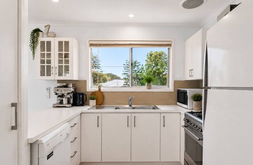 Cape Woolamai House | Wooli Waves by Ready Set Stay- Comfortable Family Home - pet friendly and WIFI