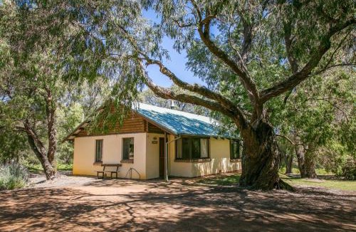 Yallingup Cabin | Wyadup Brook Cottages