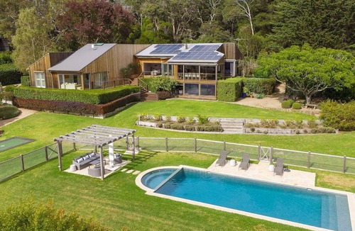 Red Hill House | 'Yambanool' Red Hill Escape